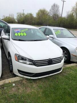 2012 Volkswagen Passat for sale at NORTH CHICAGO MOTORS INC in North Chicago IL