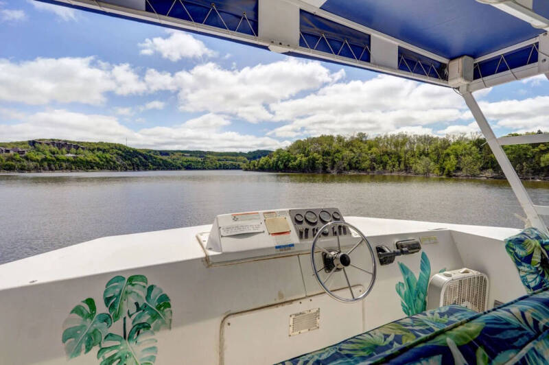 2000 FUN COUNTRY HOUSE BOAT