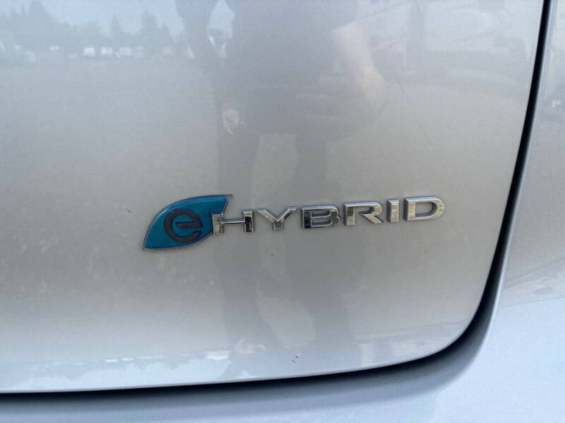 2023 Chrysler Pacifica Plug-In Hybrid Limited