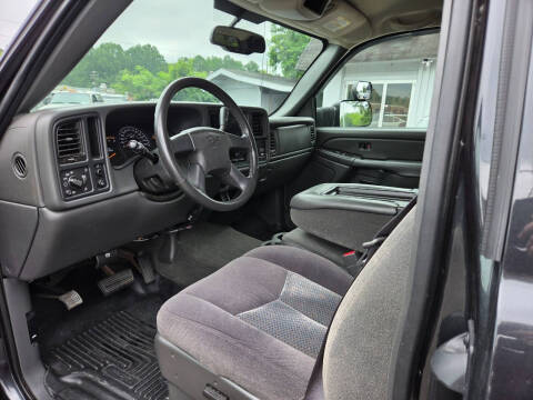 2004 Chevrolet Silverado 3500 LS