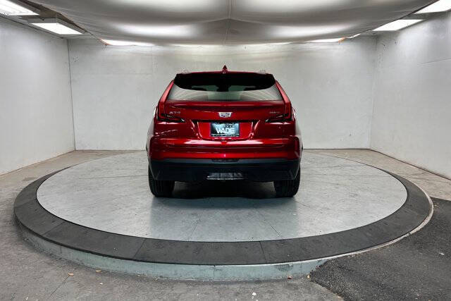 2024 Cadillac XT4 Luxury