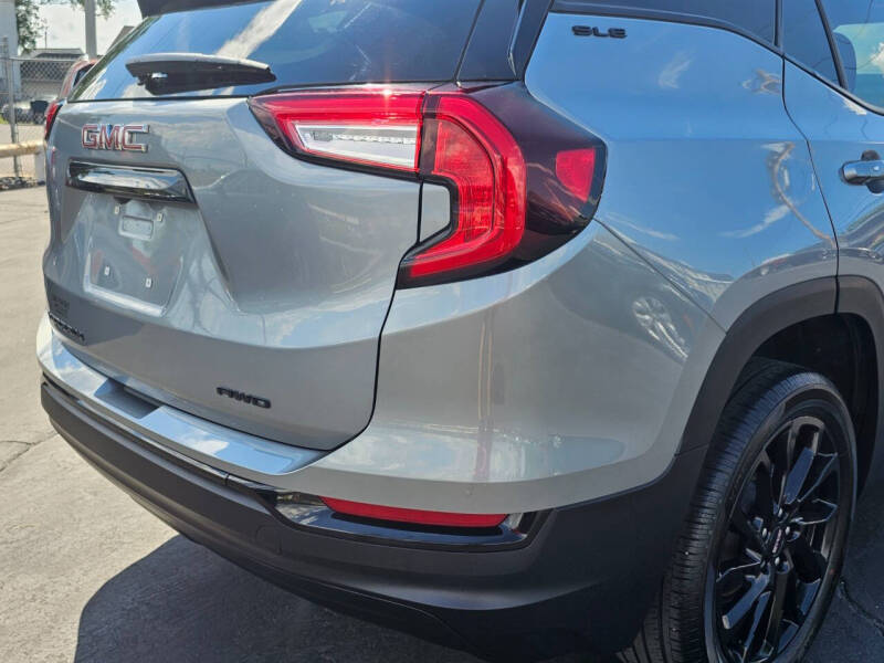 2024 GMC Terrain SLE