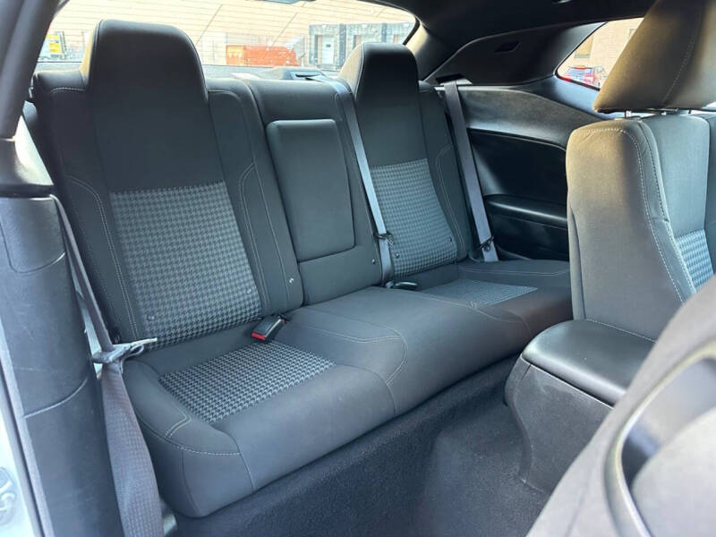 2020 Dodge Challenger SXT