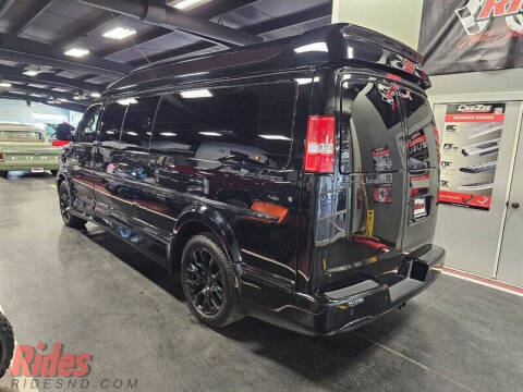 2022 Chevrolet Express 2500