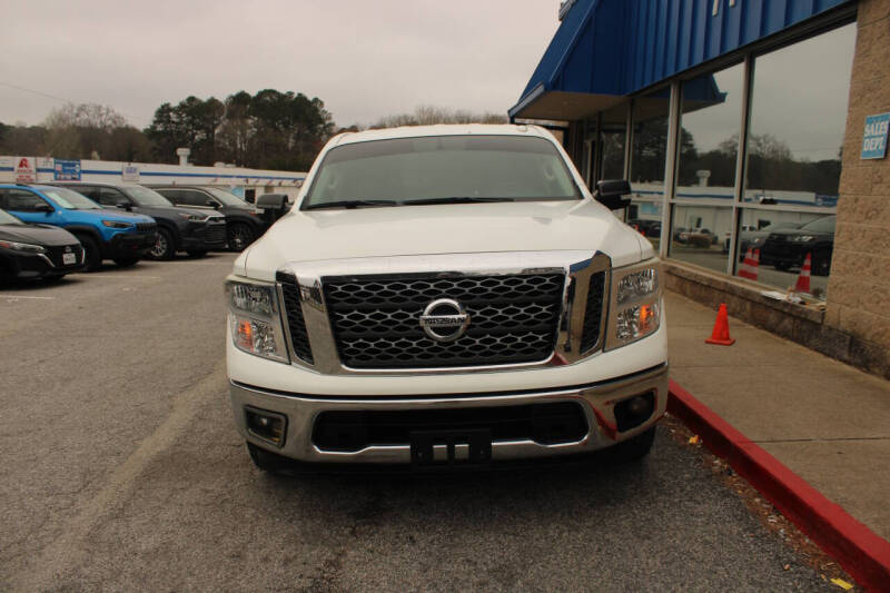 2017 Nissan Titan