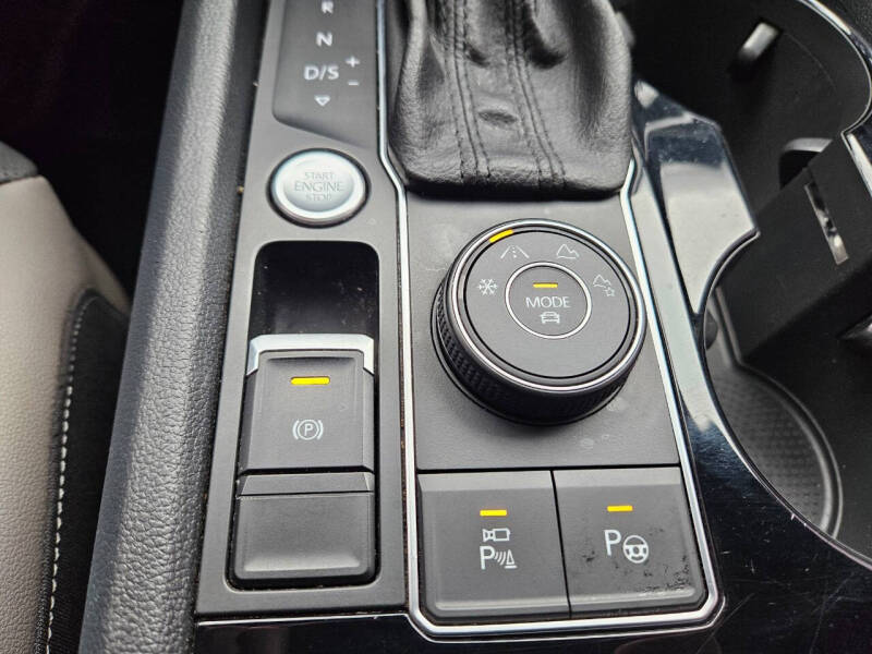 2020 Volkswagen Atlas Cross Sport V6 SEL Premium R-Line 4Motion