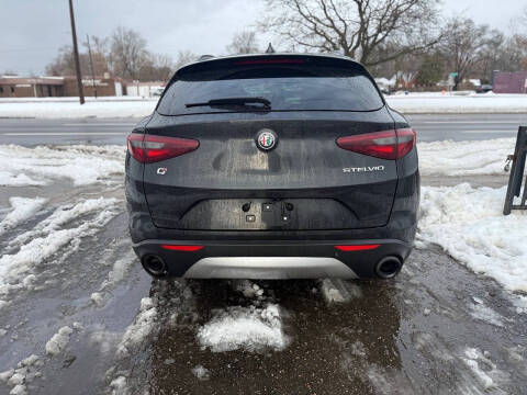 2018 Alfa Romeo Stelvio Ti Sport