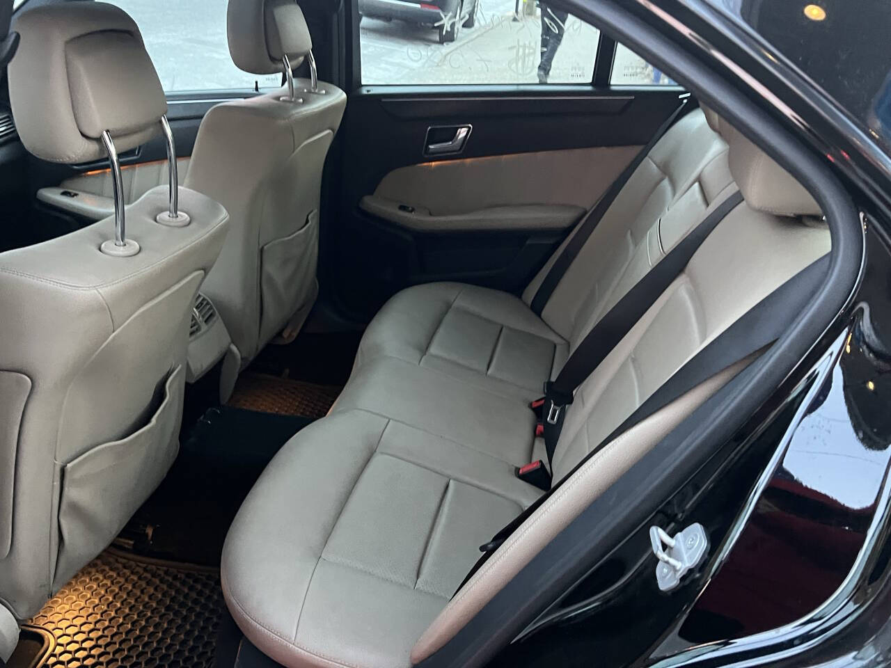 2010 Mercedes-Benz E-Class E 350 Sport 4MATIC AWD 4dr Sedan - Black exterior view 16