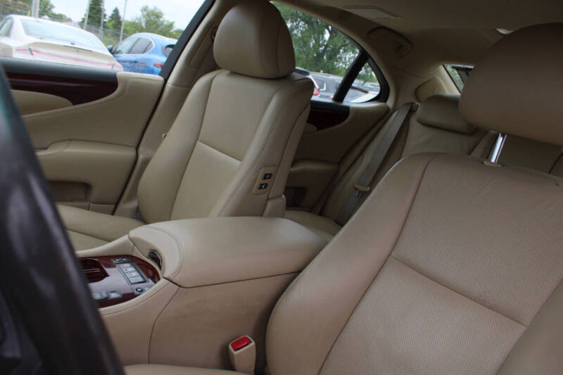 2007 Lexus LS 460