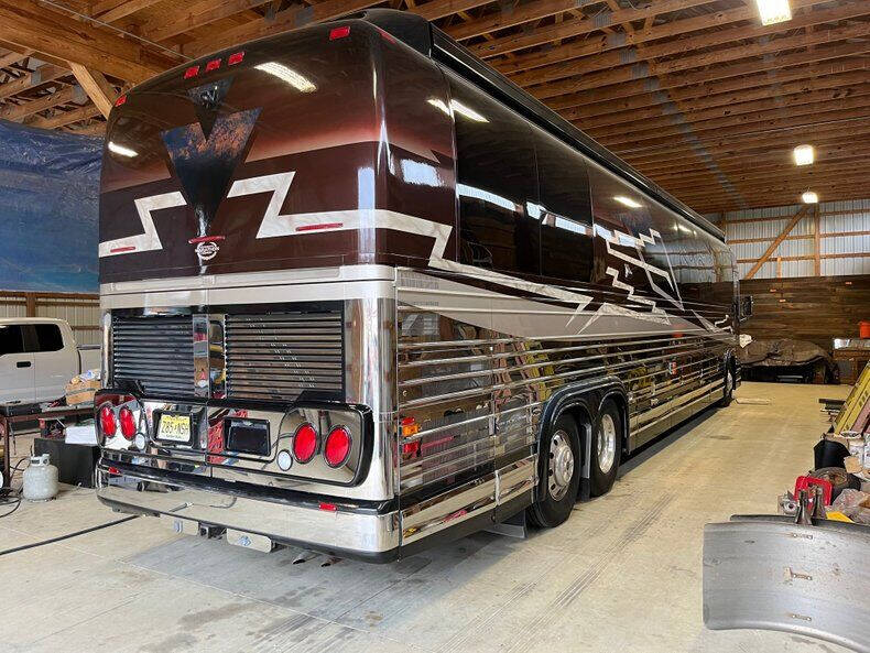 2005 Prevost XL2