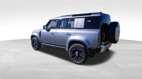 2020 Land Rover Defender 110 SE