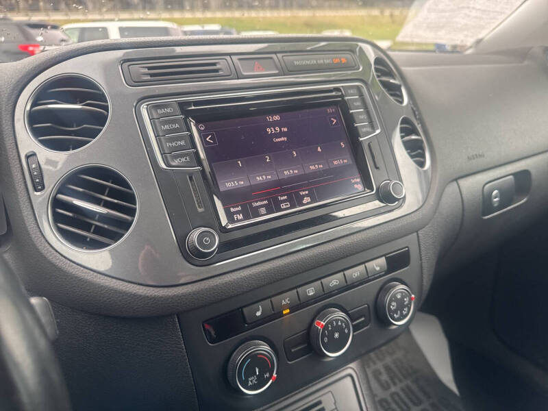 2016 Volkswagen Tiguan 2.0T S 4Motion