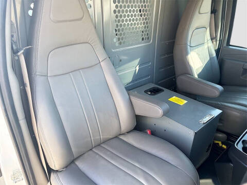 2024 Chevrolet Express 3500