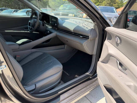 2022 Hyundai Elantra