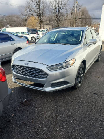 2013 Ford Fusion for sale at DriveRite Financial in Garden City MI