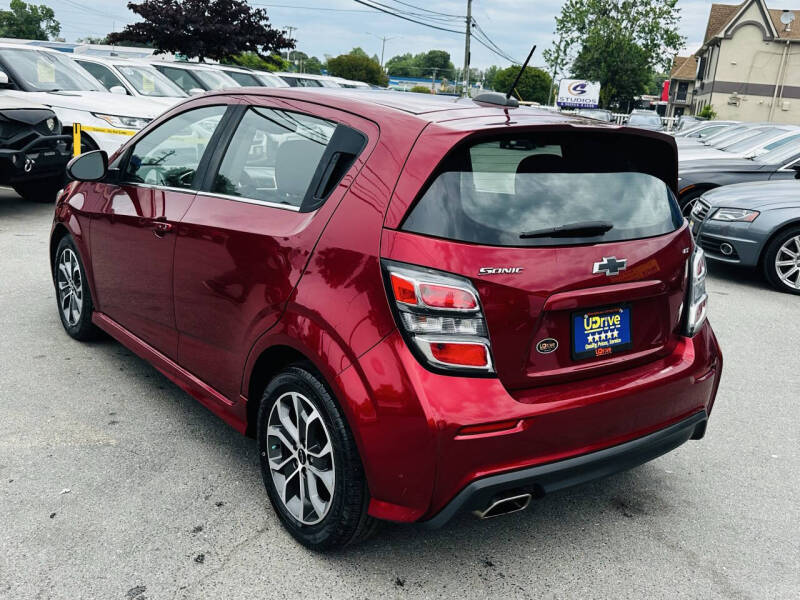 2018 Chevrolet Sonic LT Auto