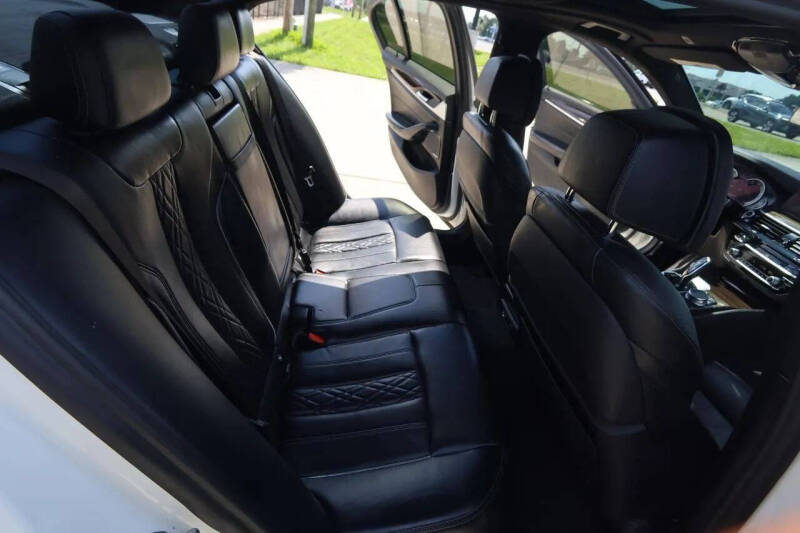 2017 BMW 5 Series 540i