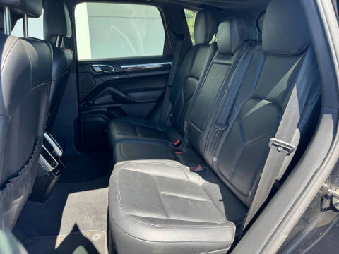 2011 Porsche Cayenne