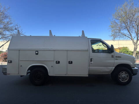 2016 Ford E-Series