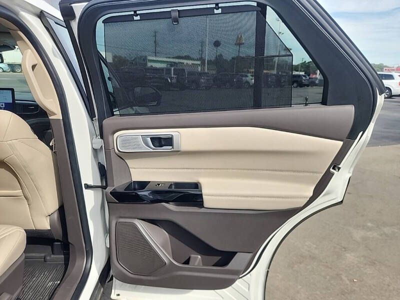 2022 Ford Explorer Hybrid Platinum