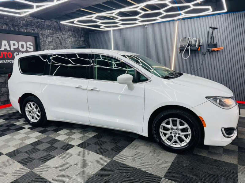 2020 Chrysler Pacifica Touring