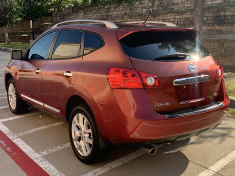 2011 Nissan Rogue SV