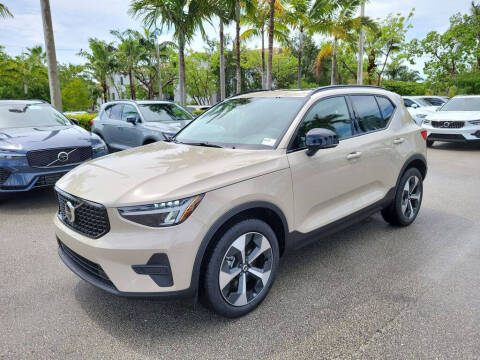 2026 Volvo XC40 B5 Core
