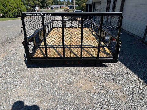 2025 Var 77" x 12' Utility