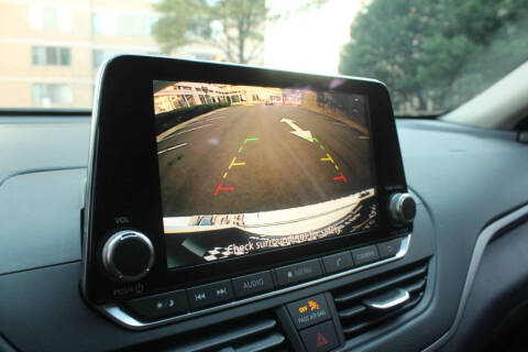 2022 Nissan Altima 2.5 SV