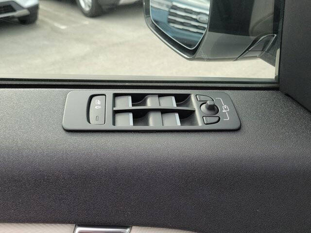 2023 Land Rover Discovery Sport P250 S R-Dynamic