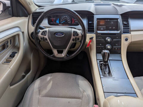 2013 Ford Taurus SEL
