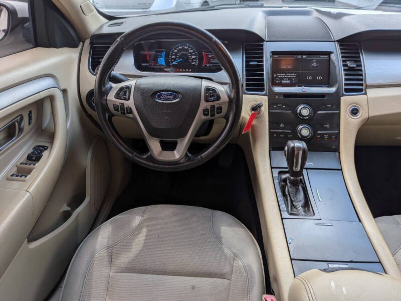 2013 Ford Taurus SEL