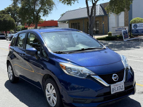2017 Nissan Versa Note SL