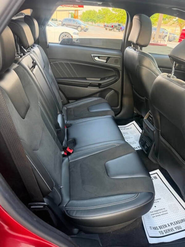 2020 Ford Edge ST