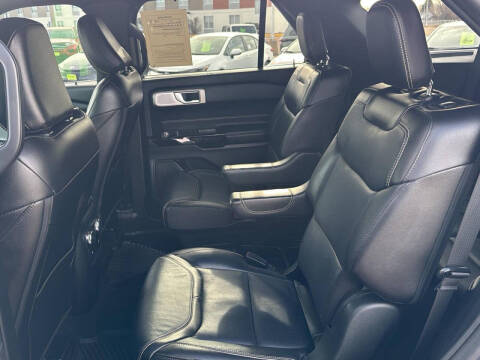 2021 Ford Explorer ST