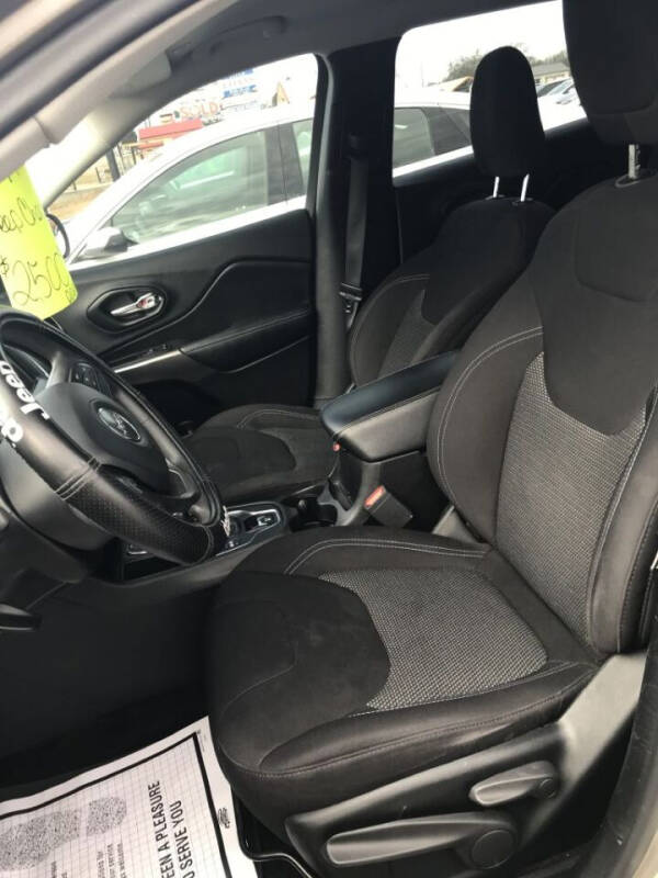 2019 Jeep Cherokee Latitude