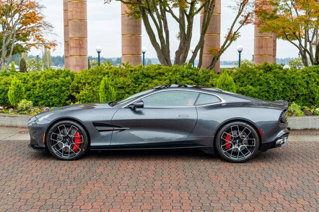 2025 Aston Martin Vanquish