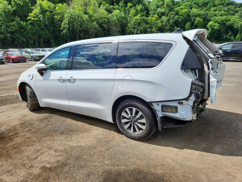 2023 Chrysler Pacifica Plug-In Hybrid Touring L