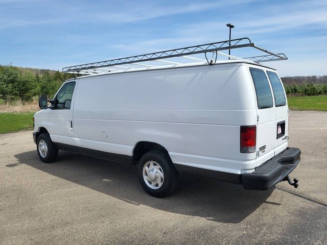 2011 Ford E-Series E-350 SD