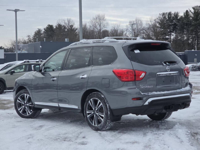 2020 Nissan Pathfinder Platinum