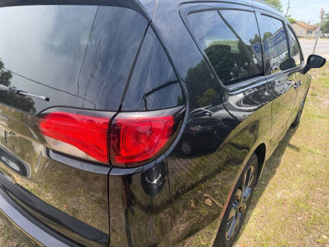 2018 Chrysler Pacifica Touring L