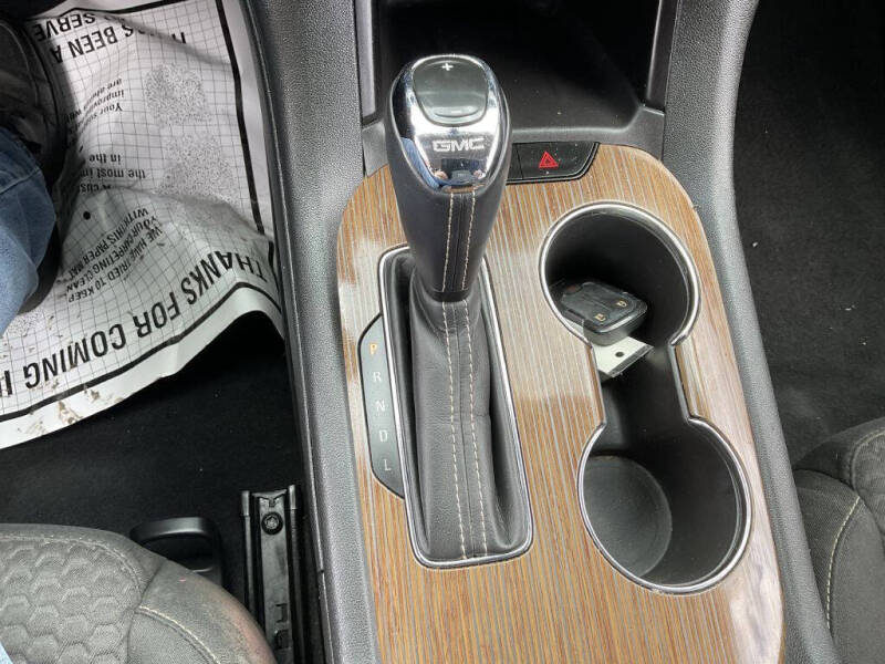 2018 GMC Acadia SLE-1