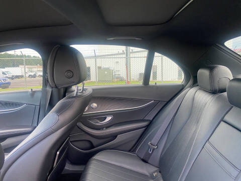 2017 Mercedes-Benz E-Class E 300 4MATIC