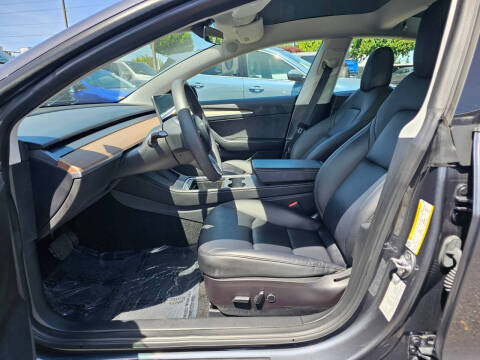 2022 Tesla Model 3 Long Range