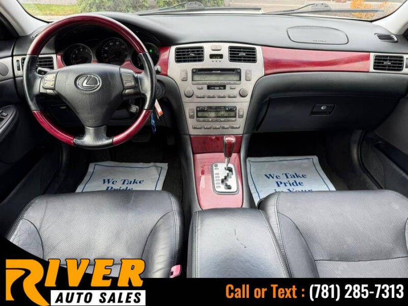 2005 Lexus ES 330