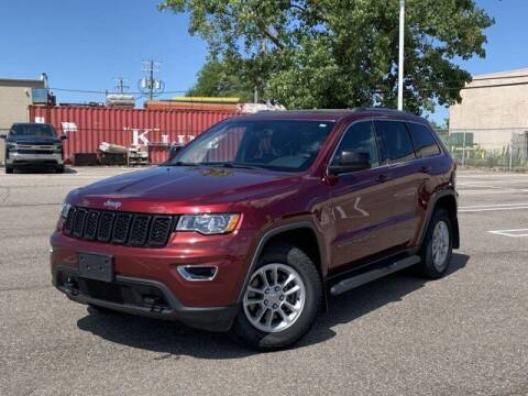 2018 Jeep Grand Cherokee for sale at Jimmys Car Deals at Feldman Chevrolet of Livonia in Livonia MI