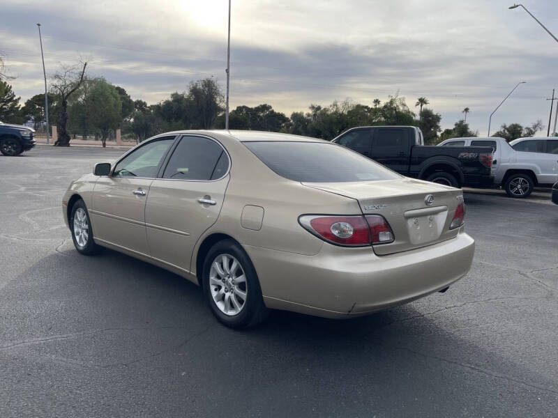 2004 Lexus ES 330