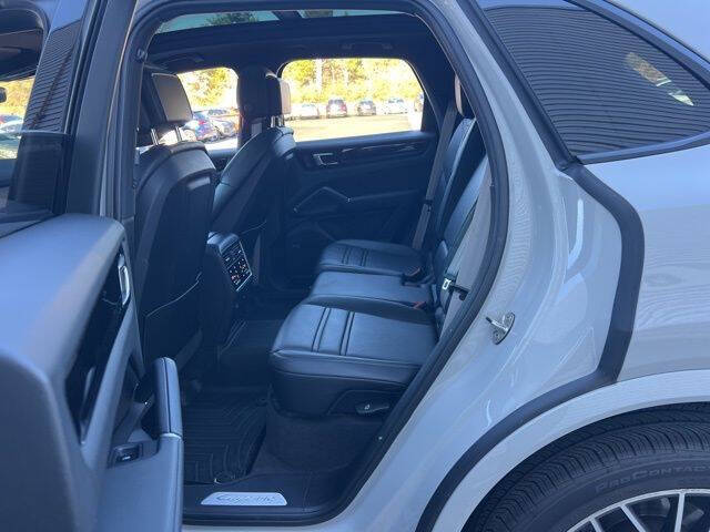 2023 Porsche Cayenne