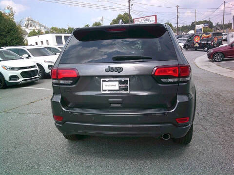 2020 Jeep Grand Cherokee Laredo