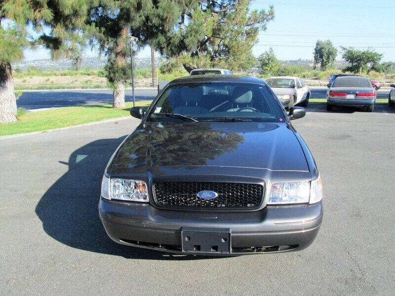 2011 Ford Crown Victoria Police's photo